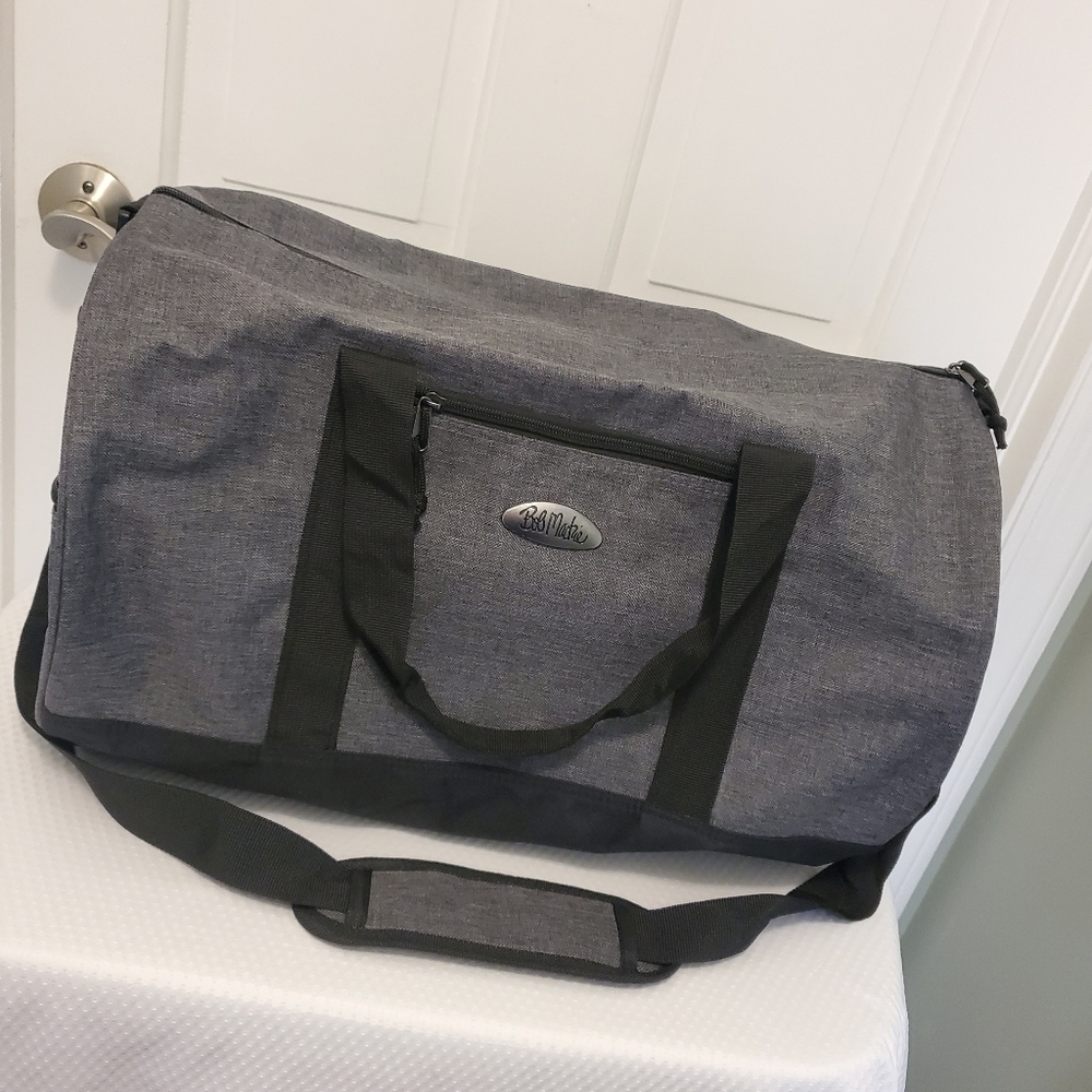 EC Bob Mackie Grey Large Duffel/Weekender Travel Bag, lightweight